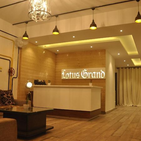 Lotus Grand Akm Hotel Kalka Exterior photo